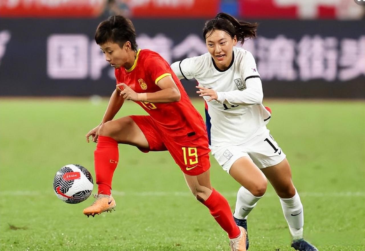 国家女足备战奥运队员士气高昂迎战南非队