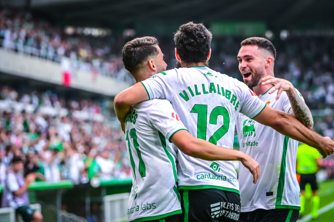 拉科鲁尼亚联赛不败，实力逐渐崭露头角的简单介绍