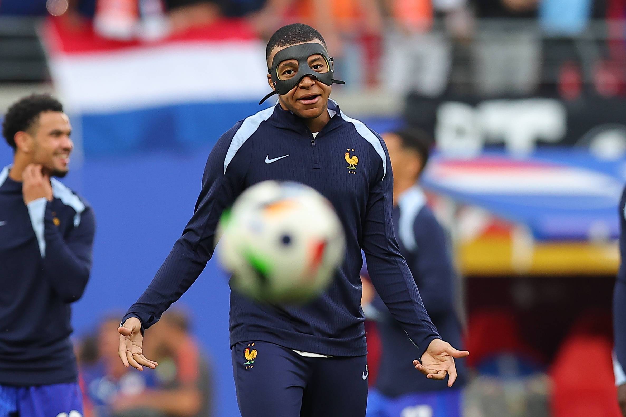 法国队失去胜利,前景蒙上阴影的简单介绍 法国队失去胜利,前景蒙上阴影的简单介绍