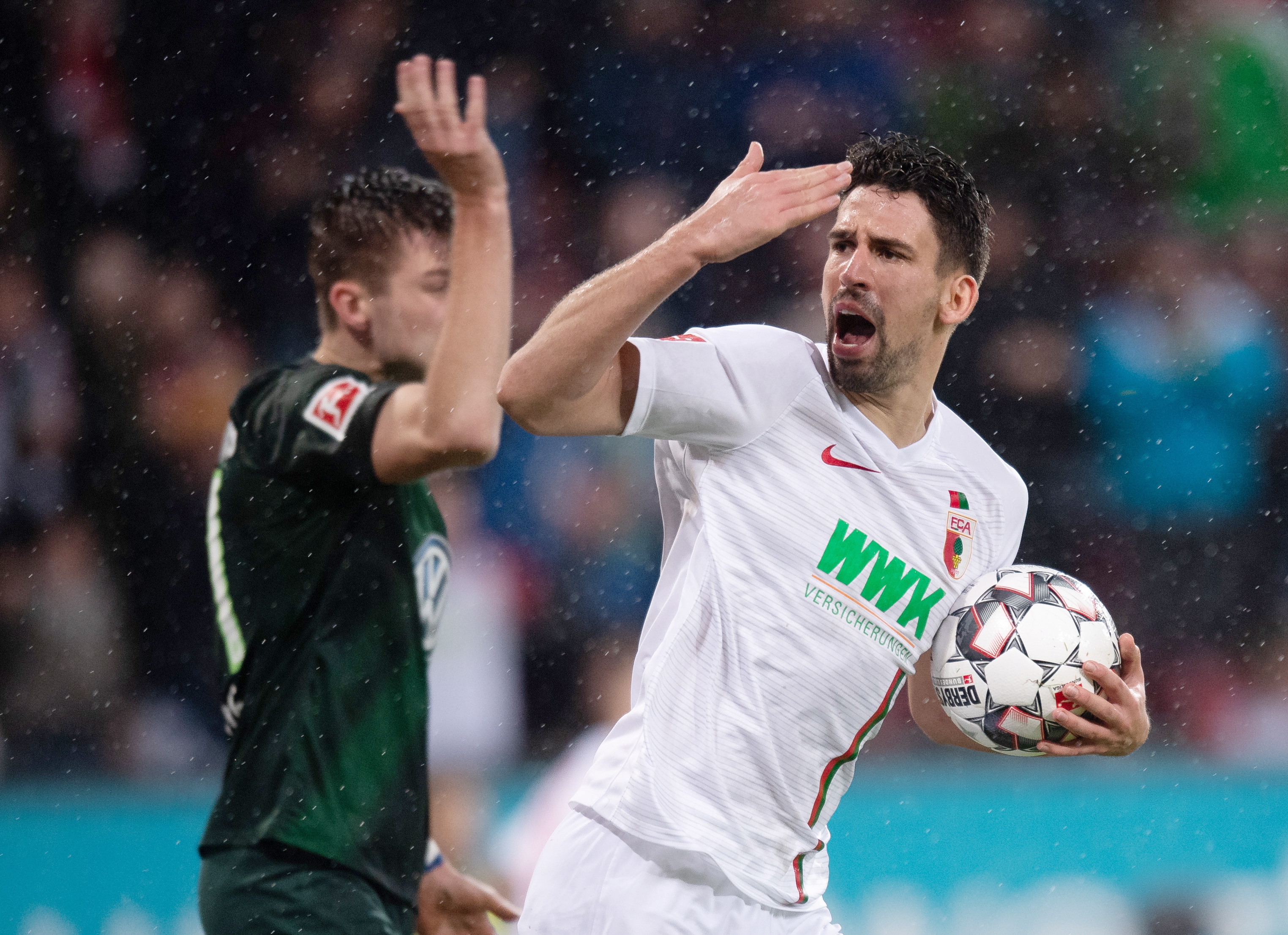 关于沃尔夫斯堡队员备战下一场比赛的信息