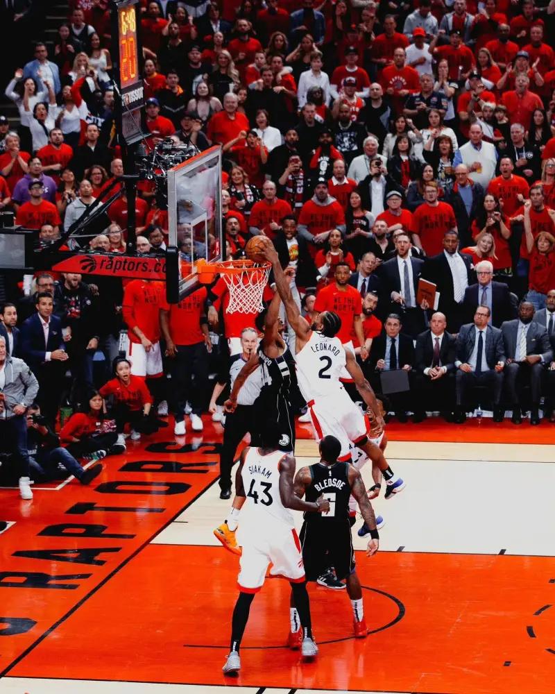 猛龙遭遇意外失利,伦纳德单核难以扭转战局的简单介绍 猛龙遭遇意外失利,伦纳德单核难以扭转战局的简单介绍