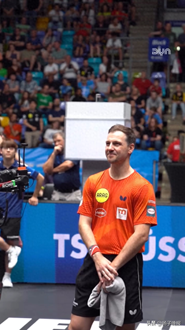 包含瑞典乒乓球队爆冷法国乒乓球队，波尔惊艳世界的词条