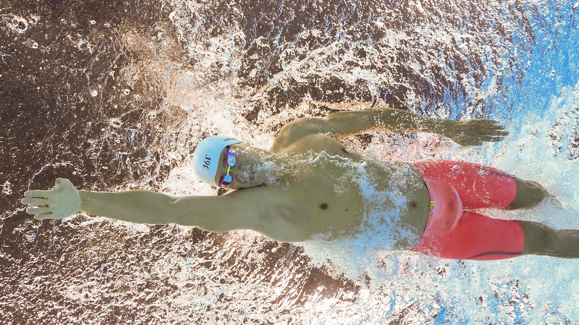 舞台越大越强！杰伦·格林在步行者对阵新疆队的跨洋之战中证明巨星潜质