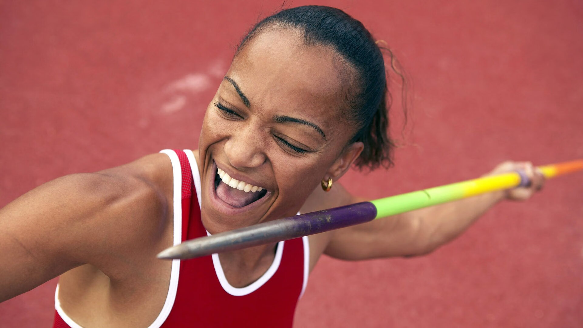 当瑞士军刀遇上南美雄鹰，火力压制与巨星闪耀的足球启示录